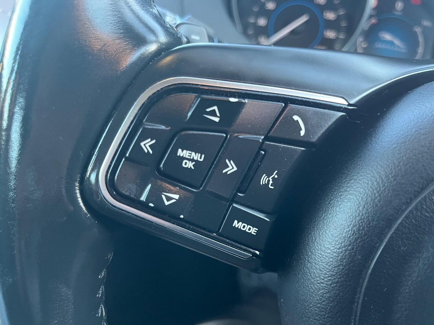 Used Jaguar XE 2017 for sale - 77723229: Photo 31