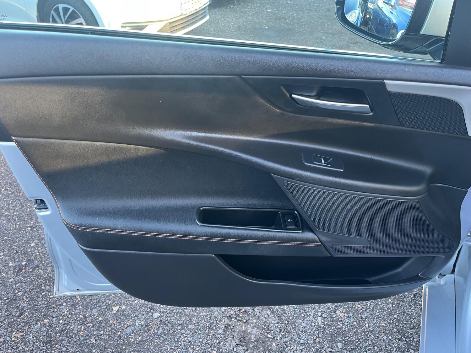 Used Jaguar XE 2017 for sale - 77723229: Photo 47