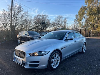 Used Jaguar XE 2017 for sale - 77723229: Photo