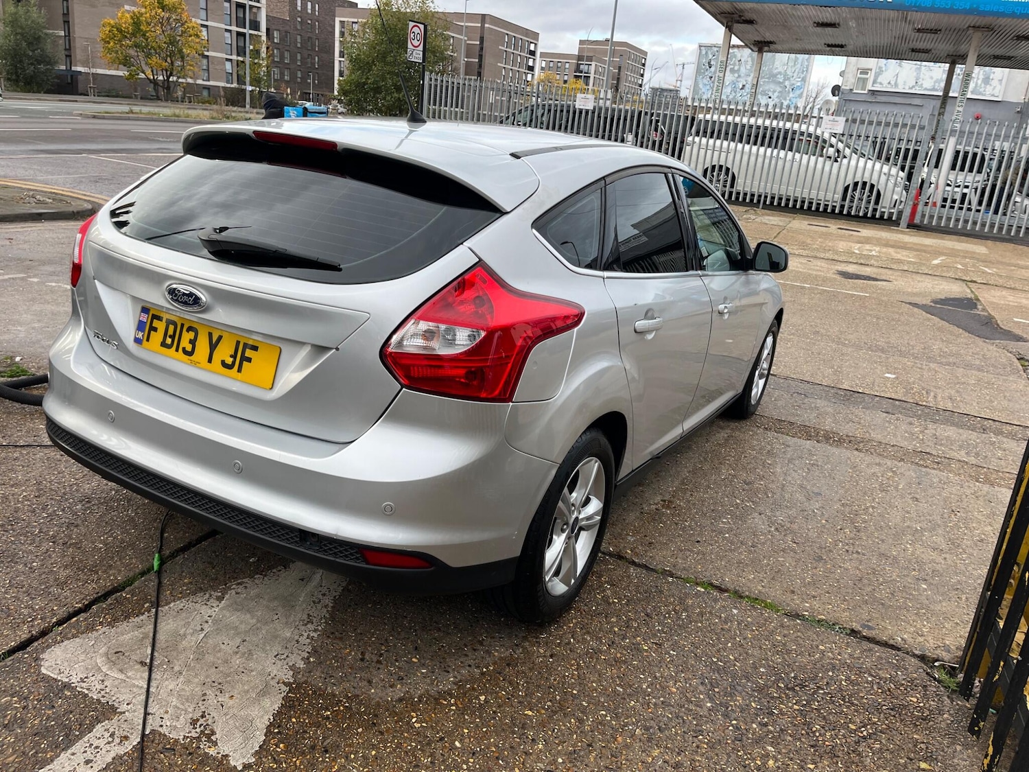 Used Ford Focus 2013 for sale - 76612865: Photo 9