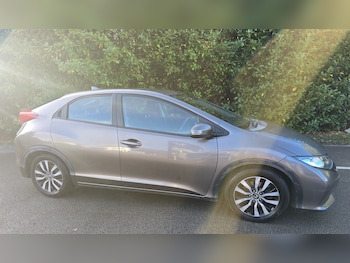Used Honda Civic 2013 for sale - 76020155: Photo