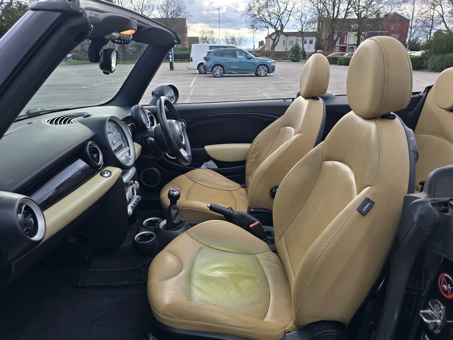 Used MINI Convertible 2009 for sale - 77101444: Photo 11