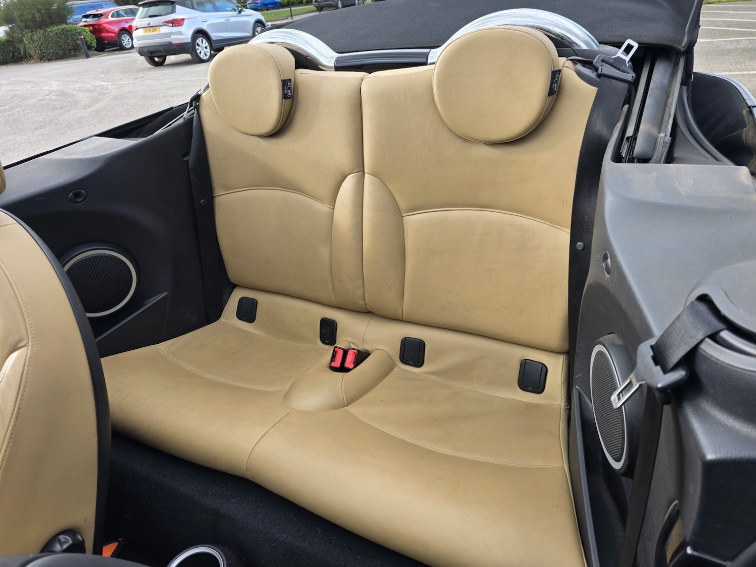 Used MINI Convertible 2009 for sale - 77101444: Photo 12