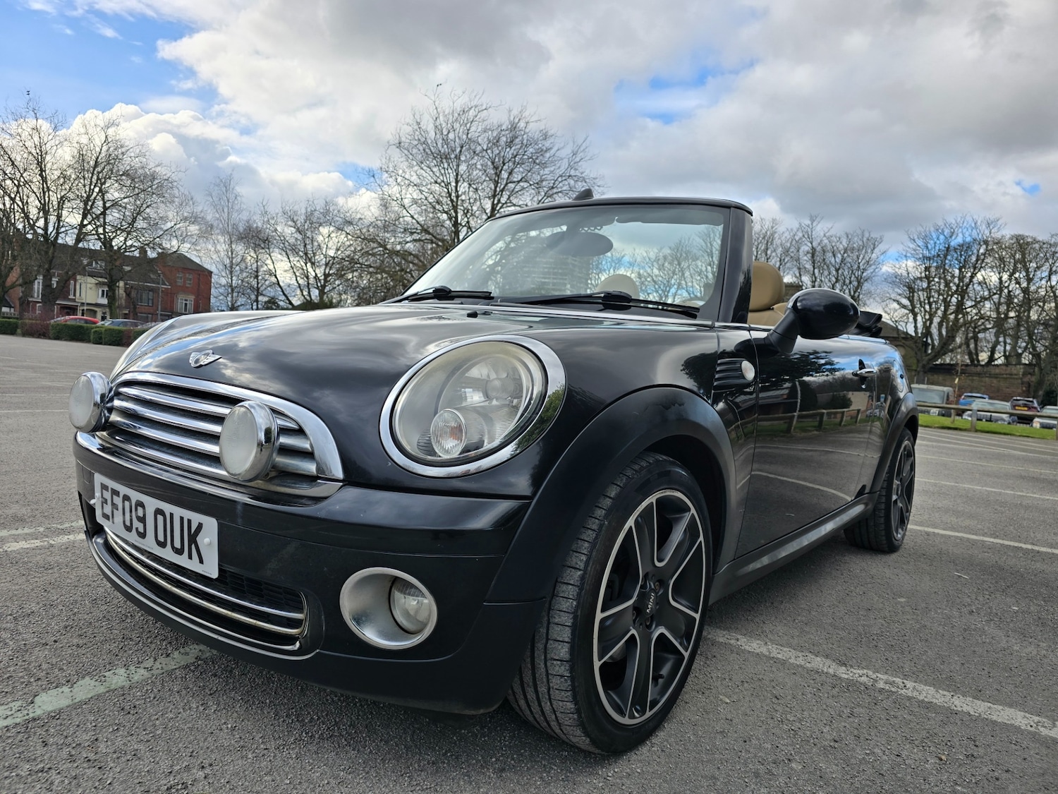 Used MINI Convertible 2009 for sale - 77101444: Photo 3