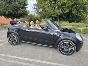 Used MINI Convertible 2009 for sale - 77101444: Photo