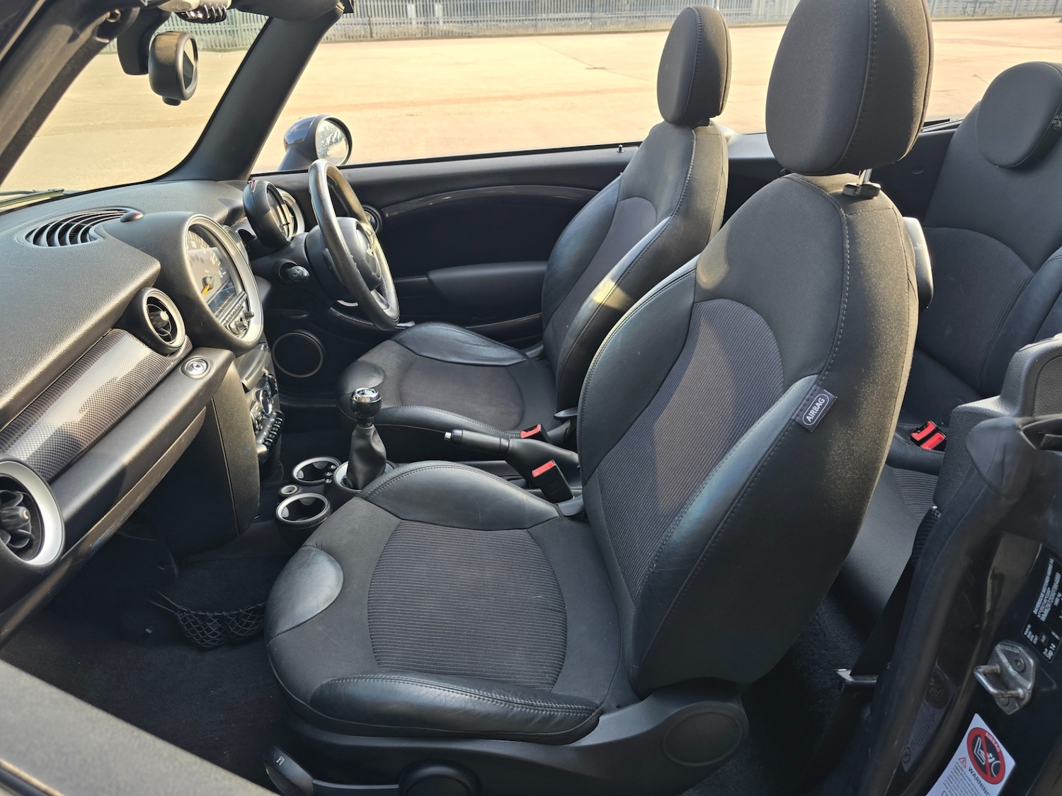 Used MINI Convertible 2014 for sale - 77984942: Photo 11