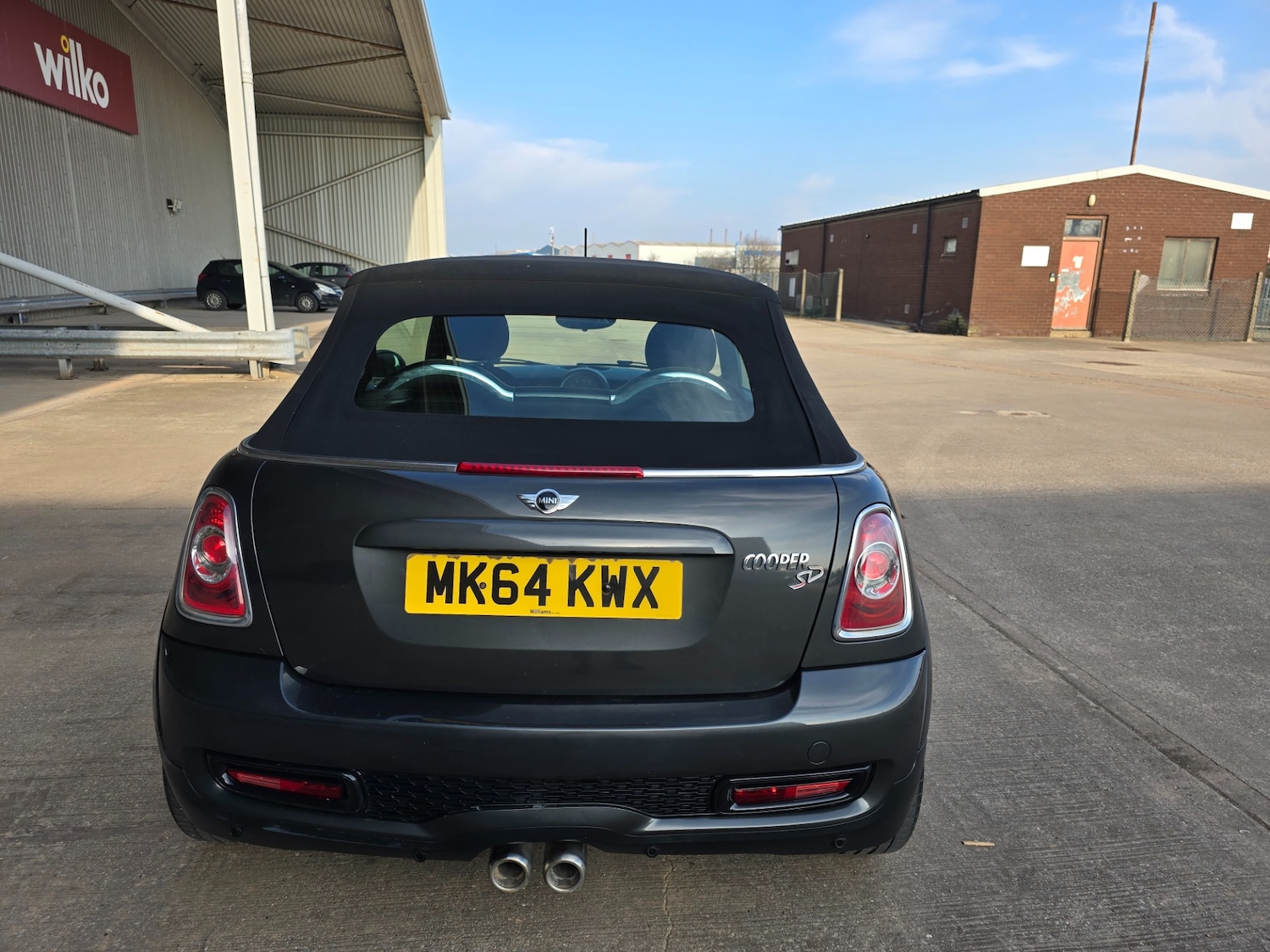 Used MINI Convertible 2014 for sale - 77984942: Photo 15