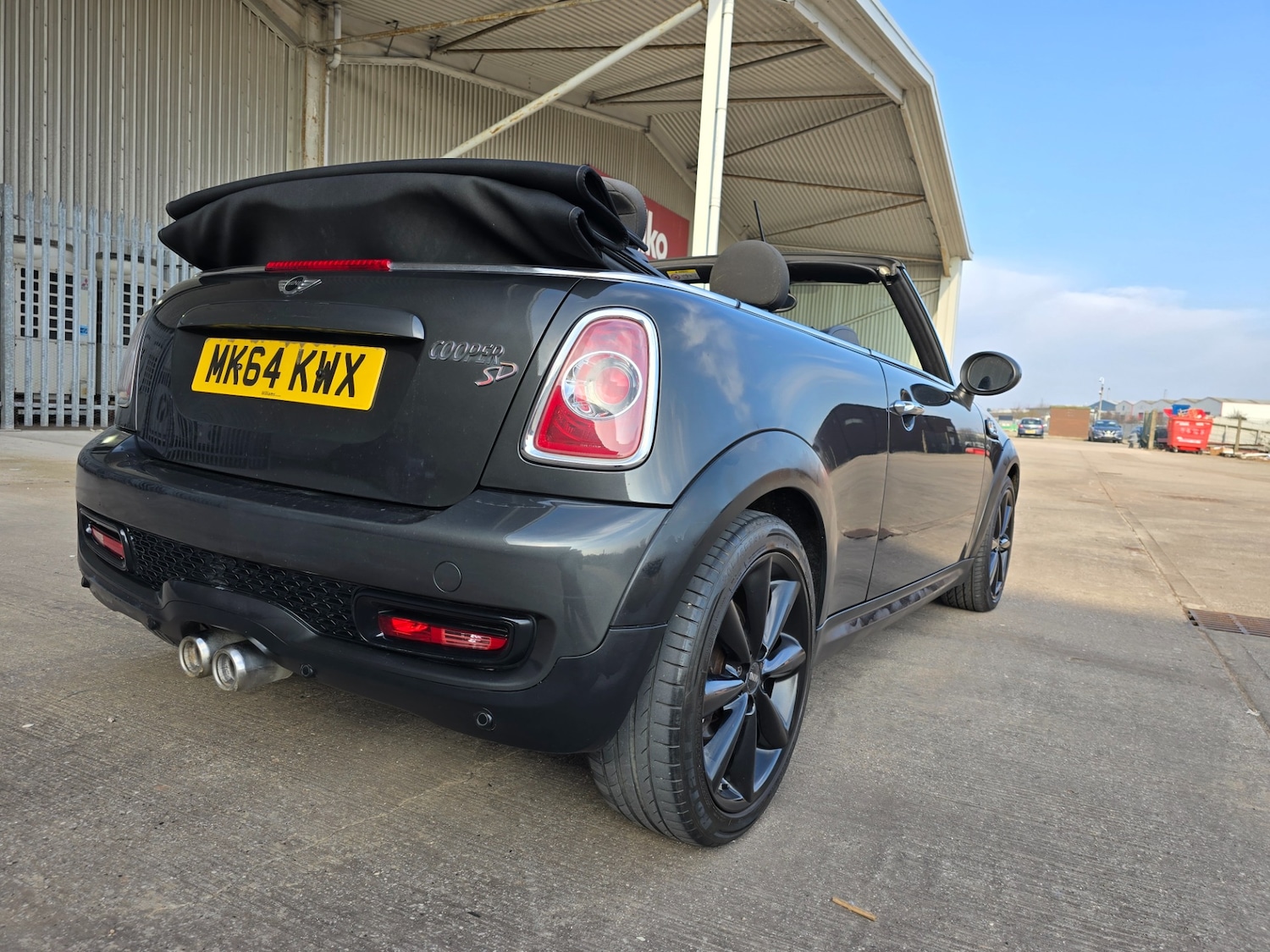 Used MINI Convertible 2014 for sale - 77984942: Photo 7