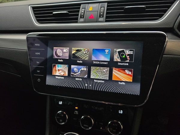 Used Skoda Superb 2018 for sale - 75309064: Photo 12