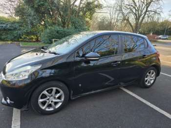 Used Peugeot 208 2013 for sale - 73943896: Photo