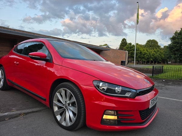 Used Volkswagen Scirocco 2015 for sale - 73916287: Photo 2