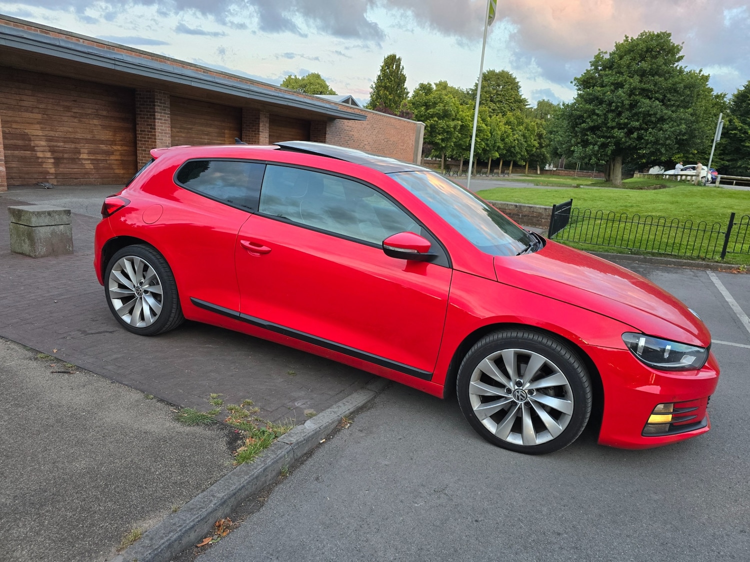 Used Volkswagen Scirocco 2015 for sale - 77782152: Photo 5