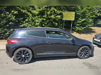 Used Volkswagen Scirocco 2015 for sale - 79086077: Photo