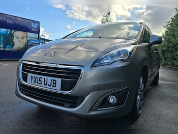 Used Peugeot 5008 2015 for sale - 75755050: Photo