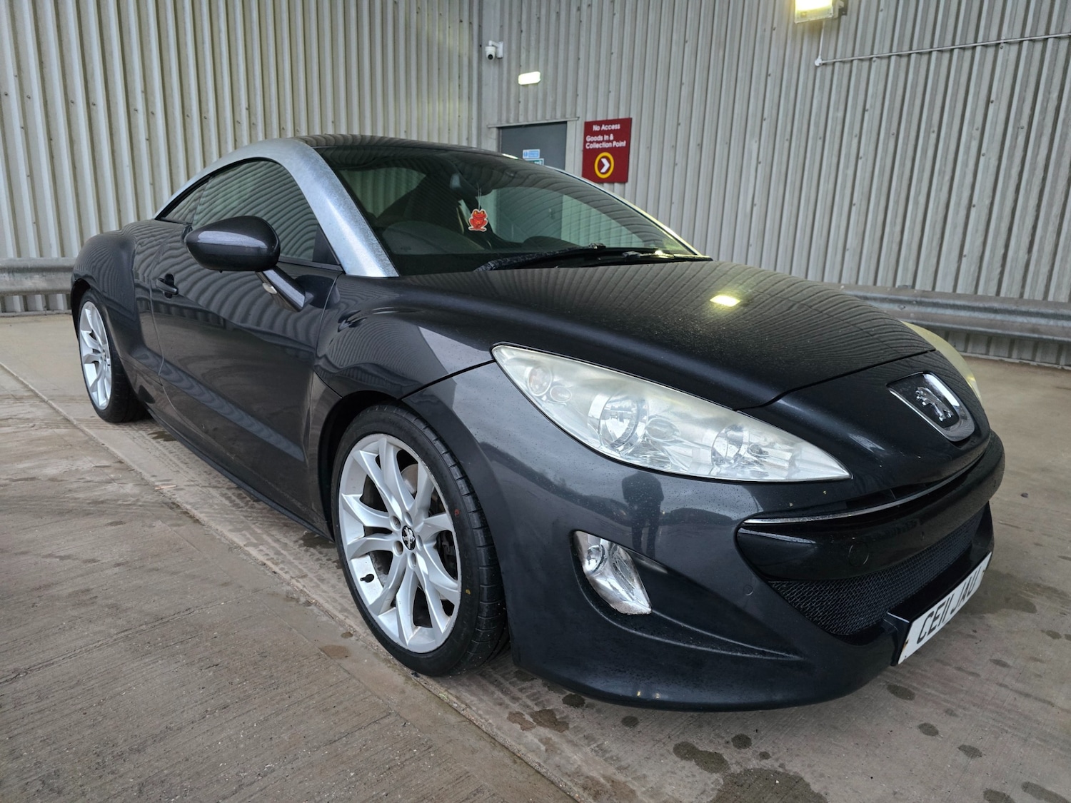 Used Peugeot RCZ 2011 for sale - 76951427: Photo 2