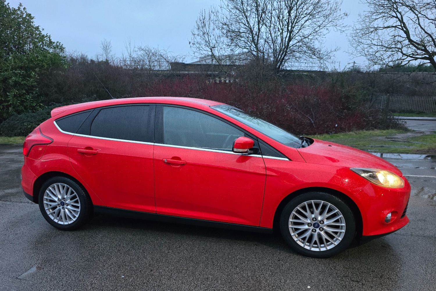 Used Ford Focus 2013 for sale - 77339266: Photo 2