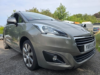 Used Peugeot 5008 2015 for sale - 75514886: Photo
