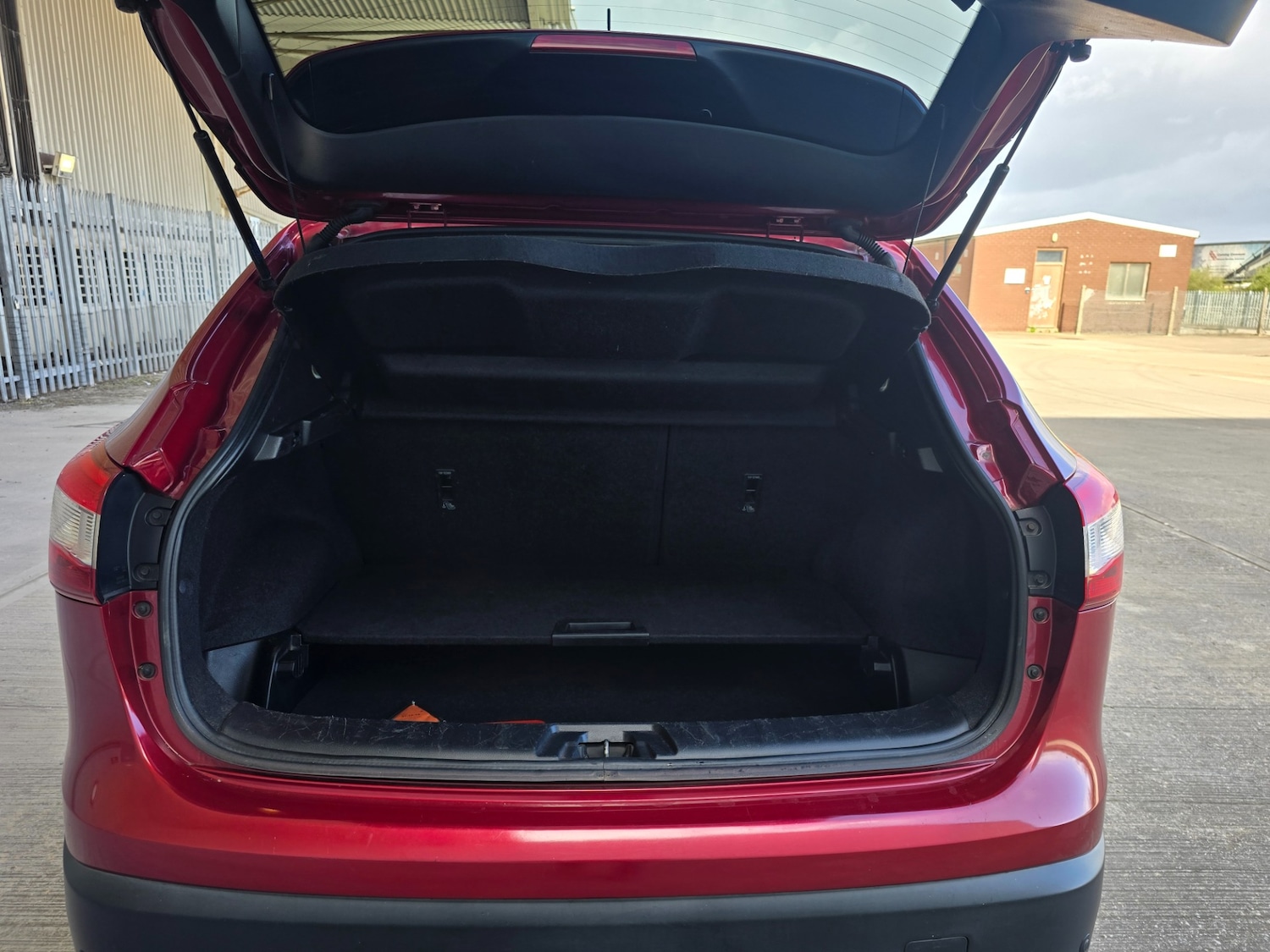 Used Nissan Qashqai 2014 for sale - 78054429: Photo 14