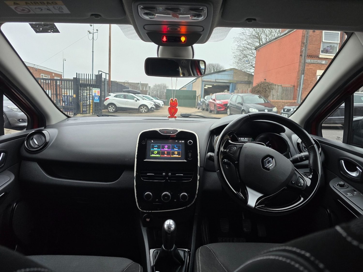 Used Renault Clio 2016 for sale - 77339265: Photo 12