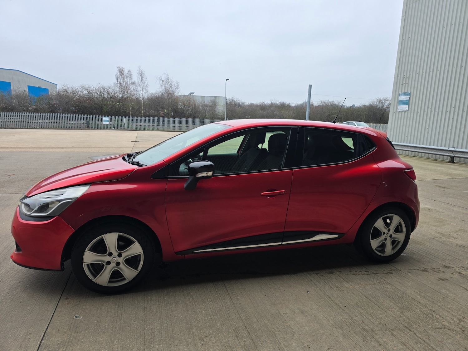 Used Renault Clio 2016 for sale - 77339265: Photo 5