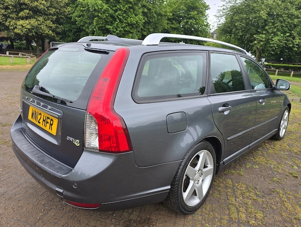 Used Volvo V50 2012 for sale - 75309231: Photo 7