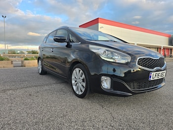Used Kia Carens 2015 for sale - 78584795: Photo