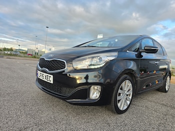Used Kia Carens 2015 for sale - 78584795: Photo
