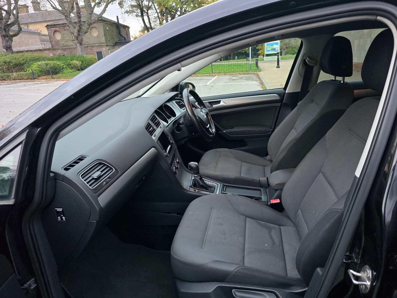 Used Volkswagen Golf 2014 for sale - 76352446: Photo 11