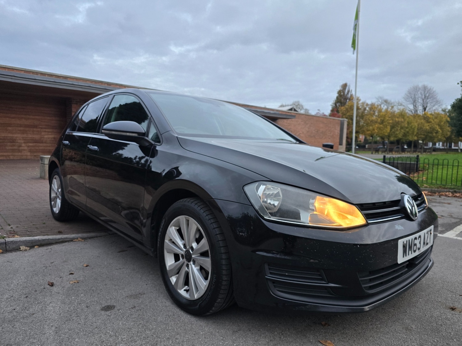 Used Volkswagen Golf 2014 for sale - 76352446: Photo 2