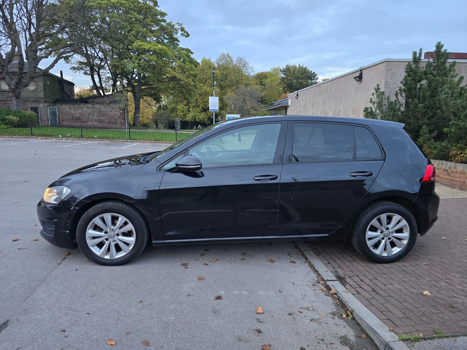 Used Volkswagen Golf 2014 for sale - 76352446: Photo 5