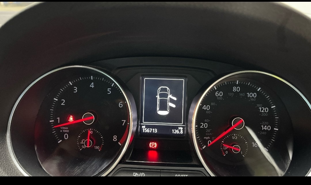 Used Volkswagen Polo 2015 for sale - 78040523: Photo 11