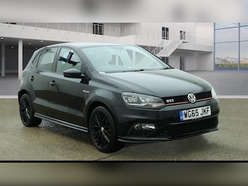Used Volkswagen Polo 2015 for sale - 78040523: Photo