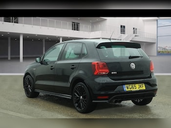 Used Volkswagen Polo 2015 for sale - 78040523: Photo