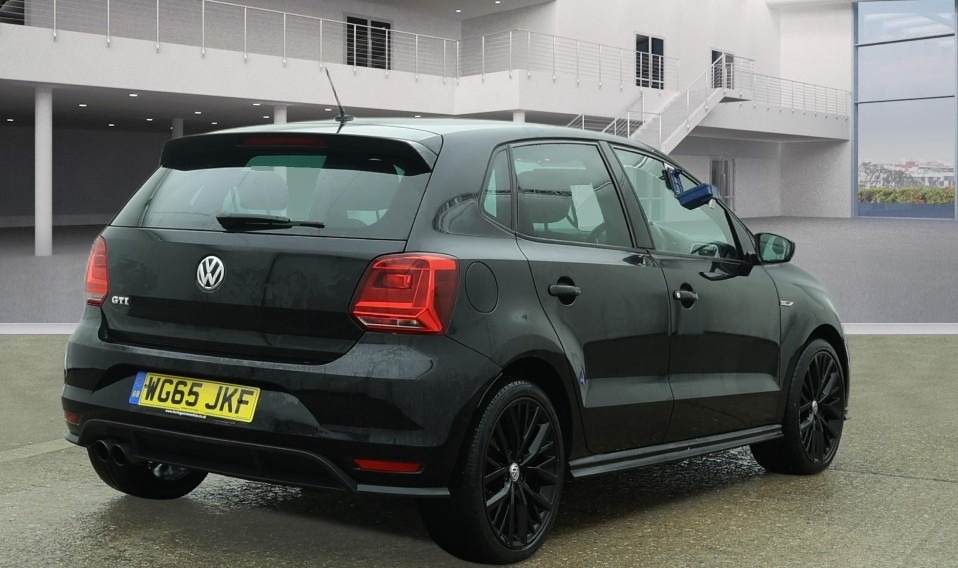 Used Volkswagen Polo 2015 for sale - 78040523: Photo 4