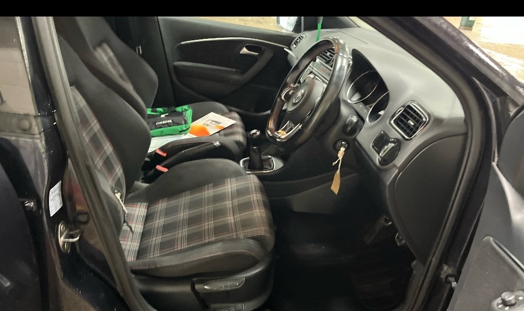 Used Volkswagen Polo 2015 for sale - 78040523: Photo 9