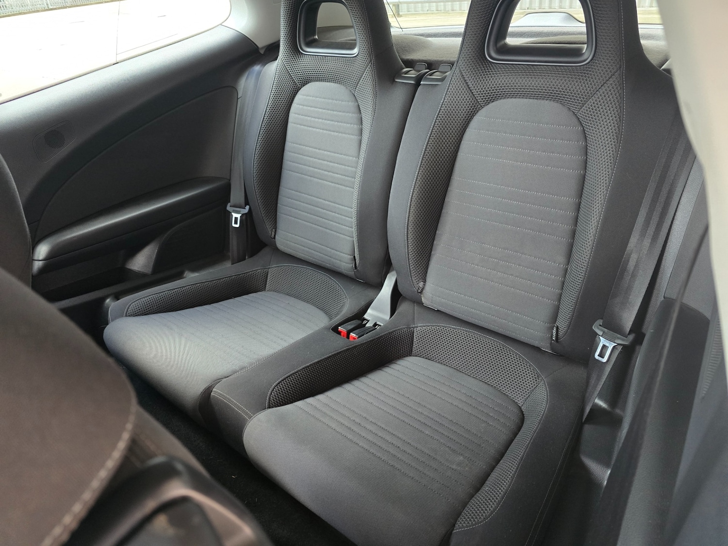 Used Volkswagen Scirocco 2013 for sale - 77640907: Photo 11