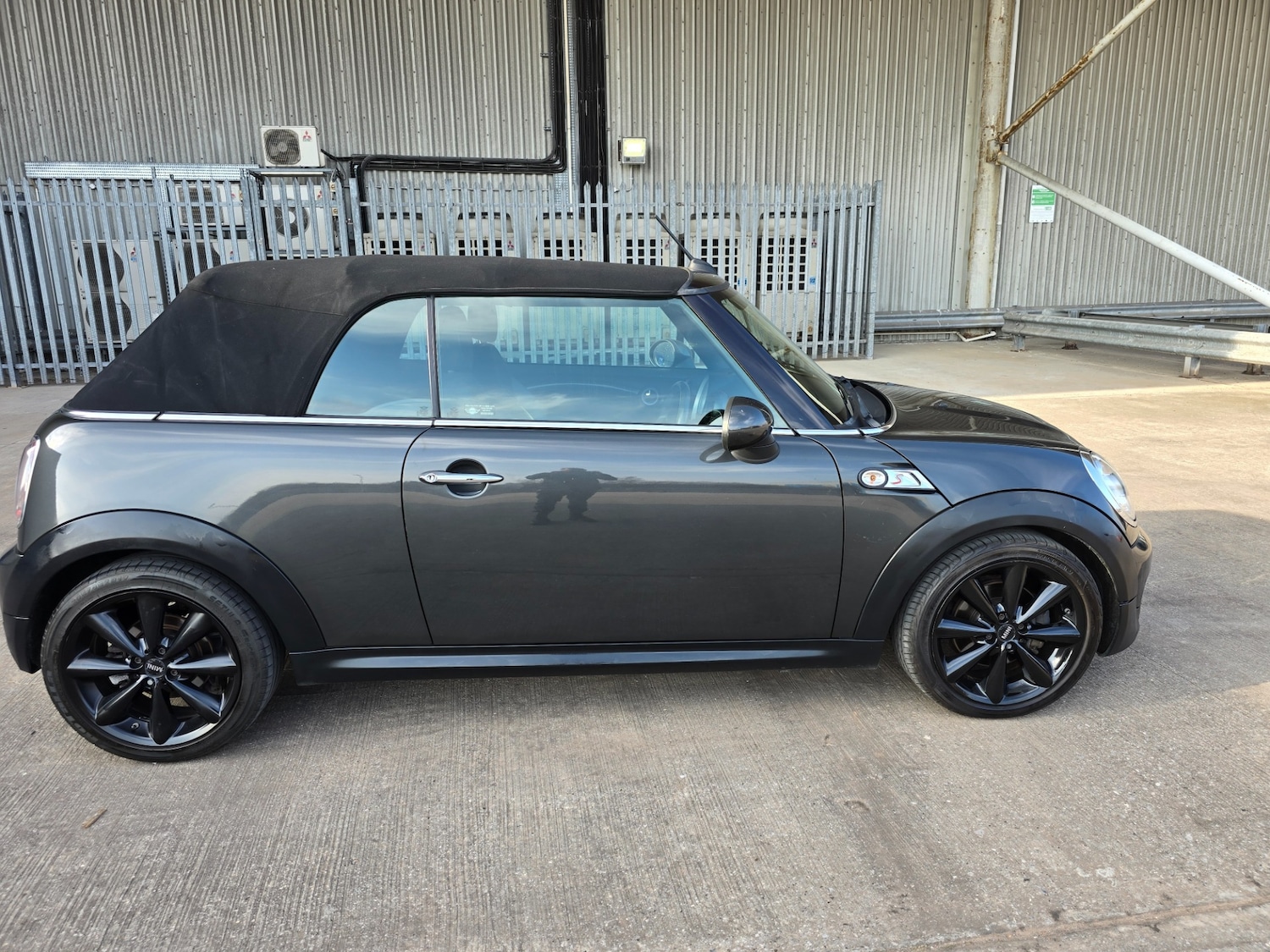 Used MINI Convertible 2014 for sale - 77101439: Photo 14