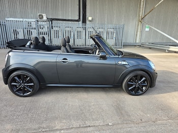 Used MINI Convertible 2014 for sale - 77101439: Photo