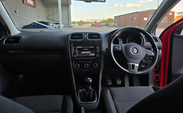 Used Volkswagen Golf 2011 for sale - 76252992: Photo 13