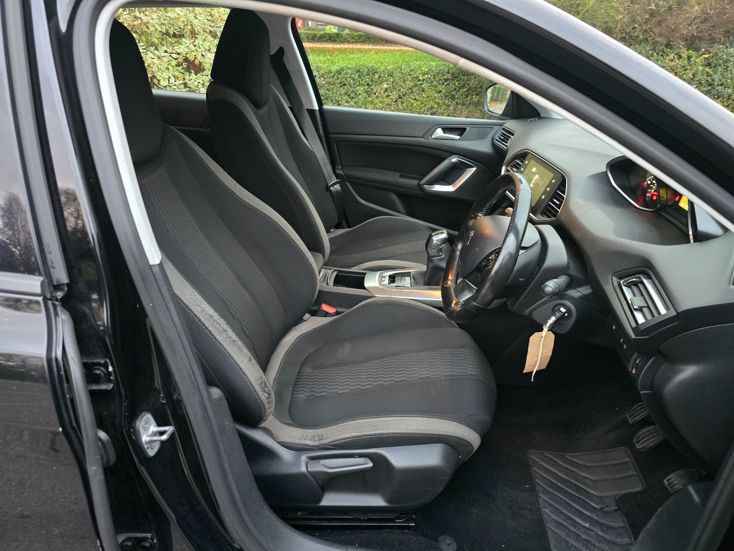 Used Peugeot 308 2015 for sale - 77008871: Photo 7