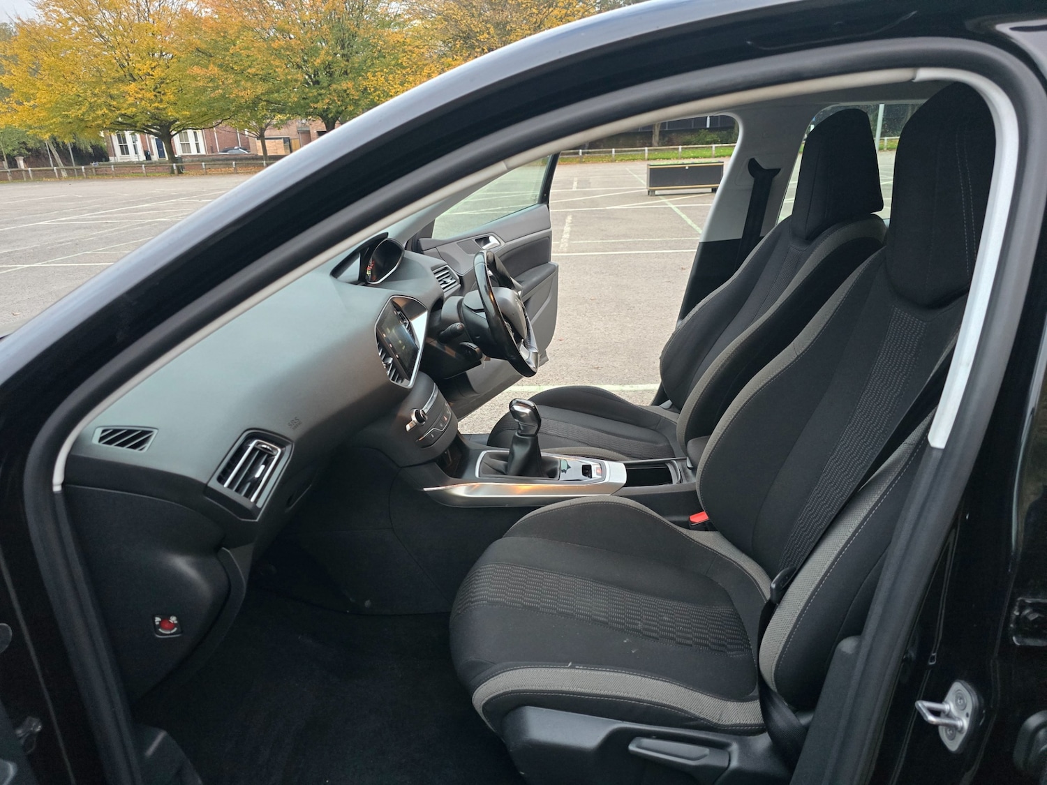 Used Peugeot 308 2015 for sale - 77008871: Photo 8