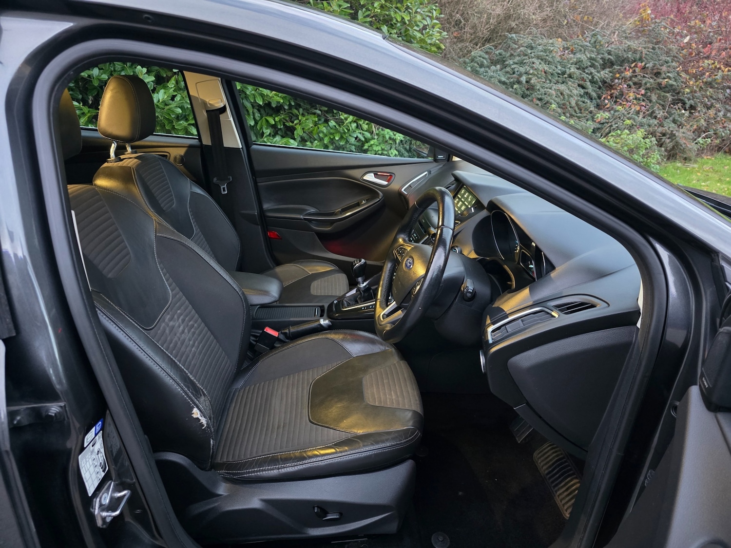 Used Ford Focus 2017 for sale - 76912603: Photo 10