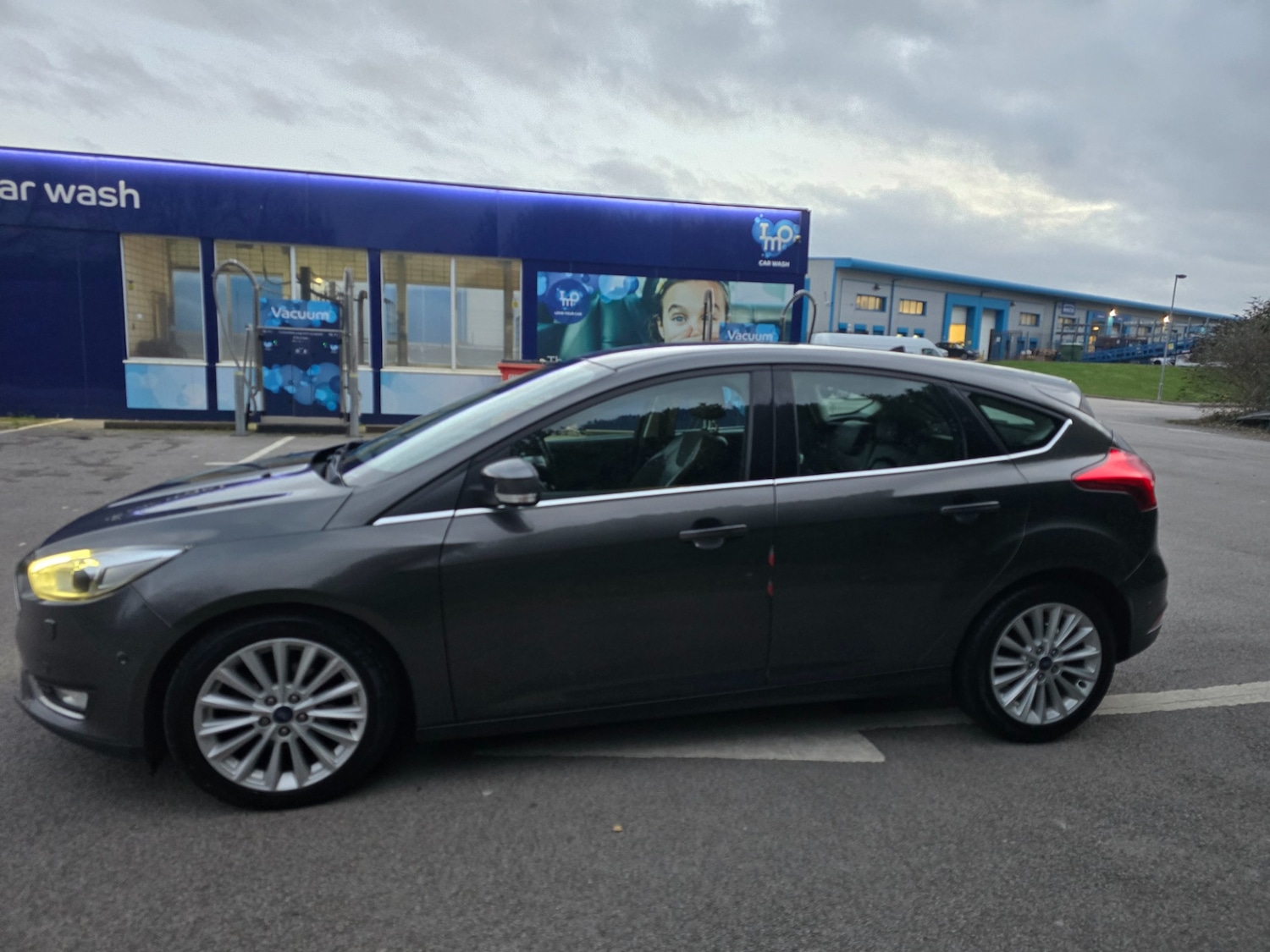 Used Ford Focus 2017 for sale - 76912603: Photo 5