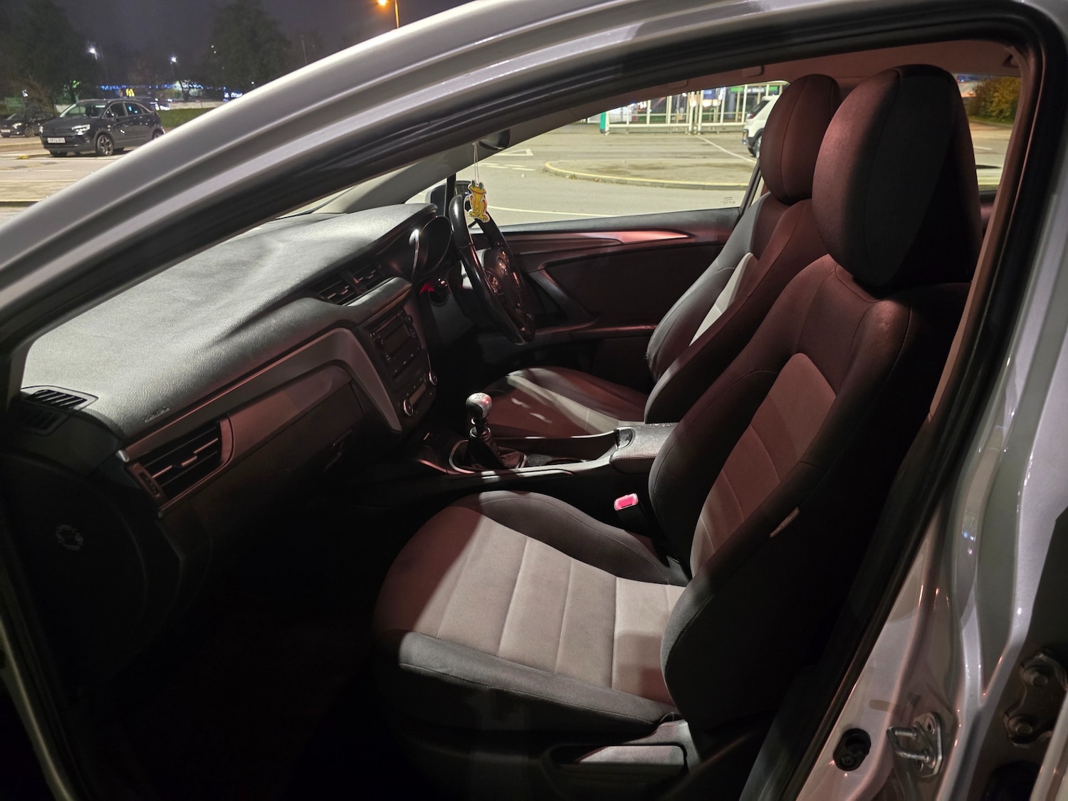 Used Toyota Avensis 2017 for sale - 76571959: Photo 11