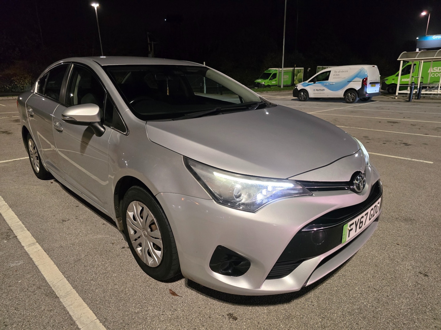 Used Toyota Avensis 2017 for sale - 76571959: Photo 2