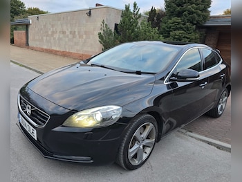 Used Volvo V40 2014 for sale - 76083603: Photo 3