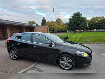 Used Volvo V40 2014 for sale - 76083603: Photo 4