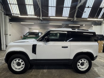 Used Land Rover Defender 2021 for sale - 79233730: Photo