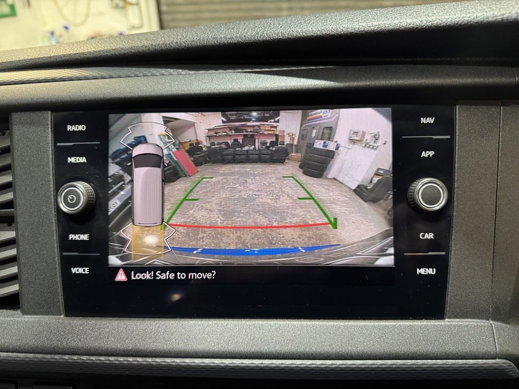 Used Volkswagen Transporter 2021 for sale - 76900810: Photo 23