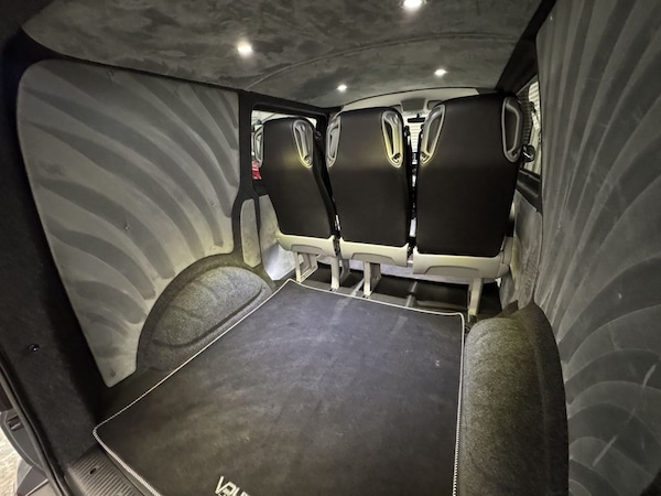Used Volkswagen Transporter 2022 for sale - 76245424: Photo 32